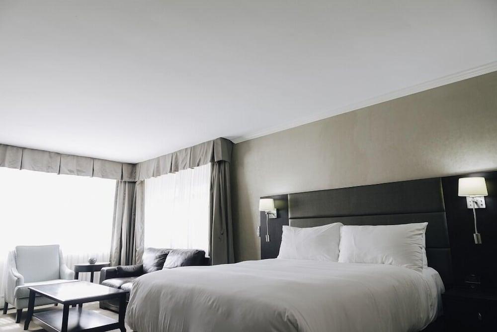 The Hotel On Pownal Шарлъттаун Екстериор снимка