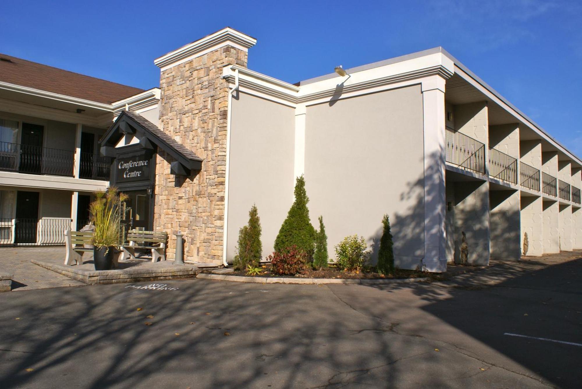 The Hotel On Pownal Шарлъттаун Екстериор снимка